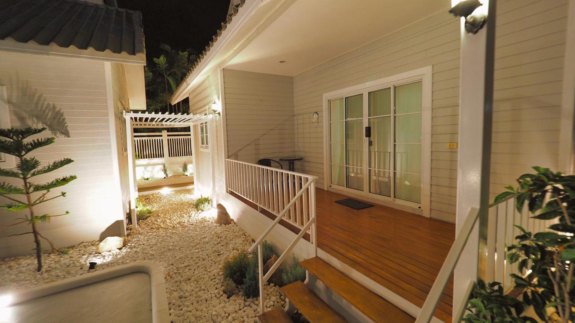 Baan Casita With Private Seaside Cottage HHQ Exterior photo